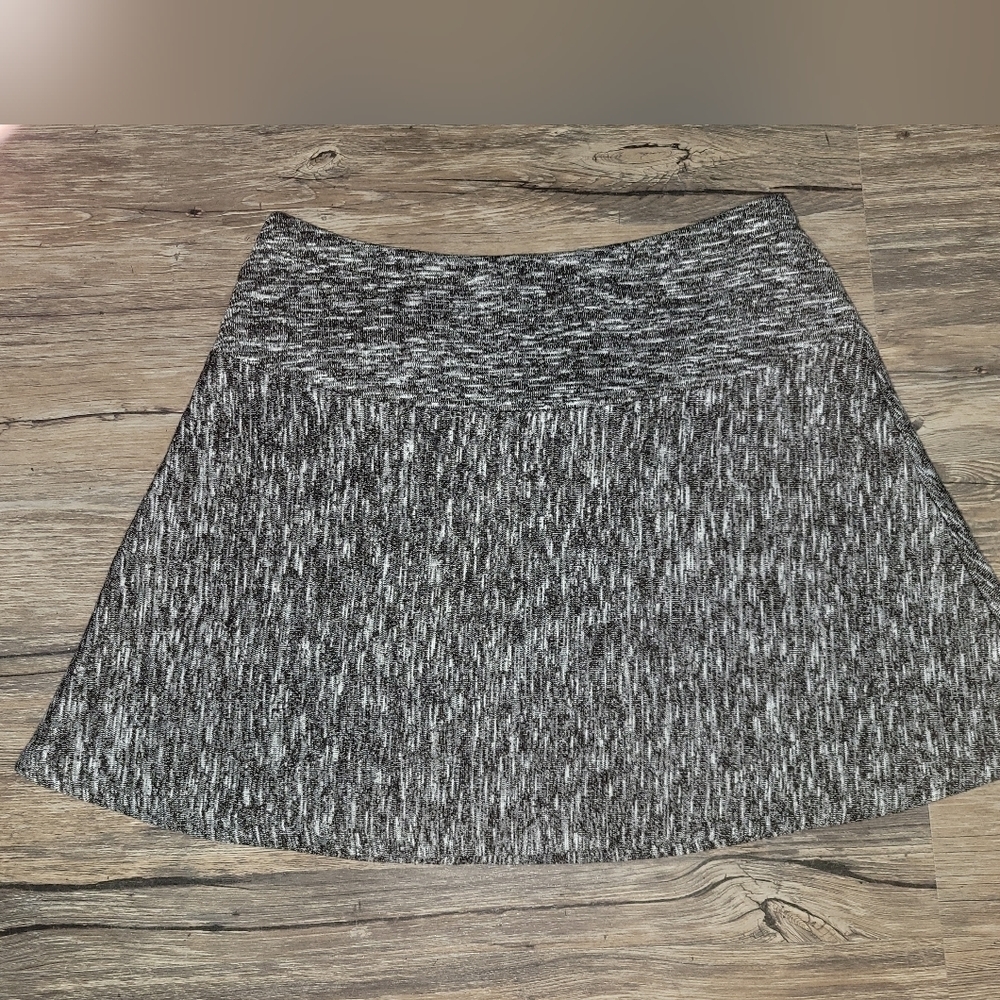 Banana Republic Mini Skirt Size Medium